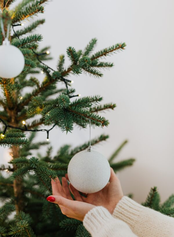 How to Simplify The Holidays For A More Meaningful Season